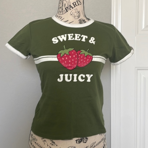 Crop top tee - Picture 1 of 5